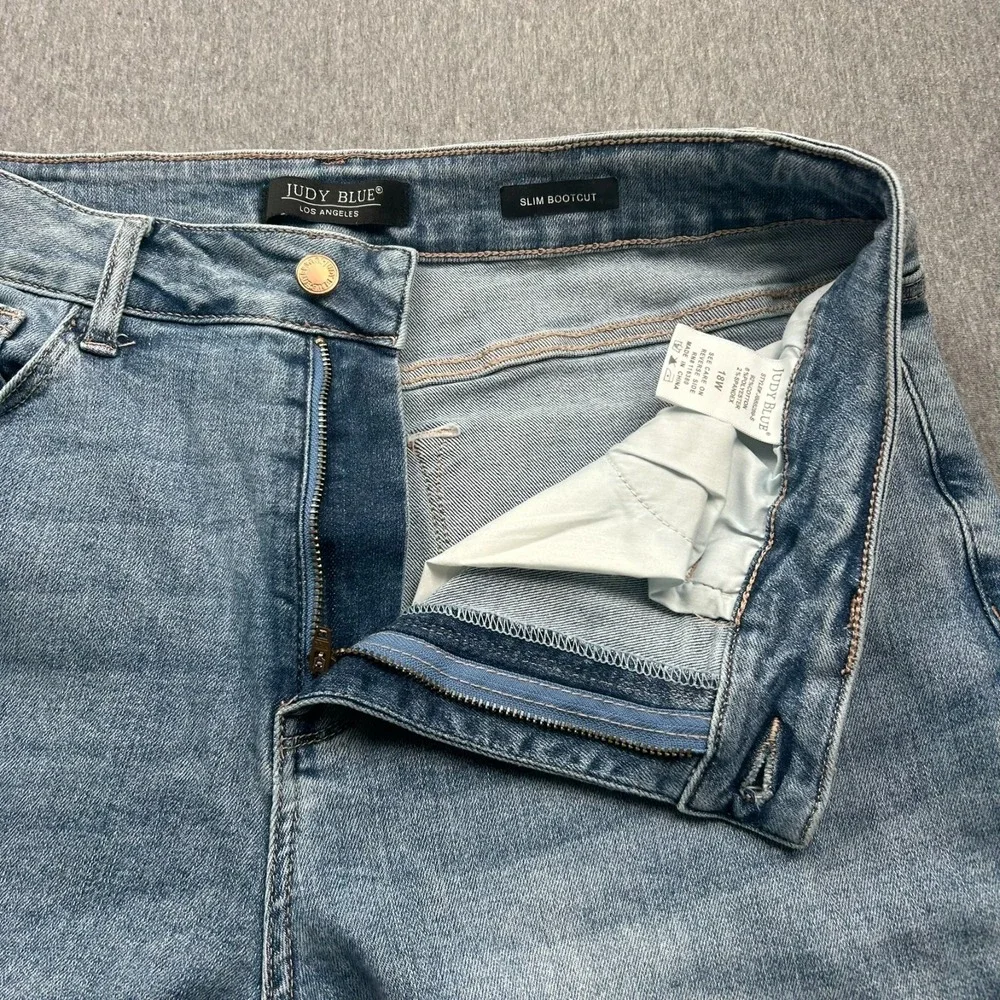 Judy Blue Slim‎ Bootcut Jeans Womens 18W Light Wash Stretch Blue Denim Pants